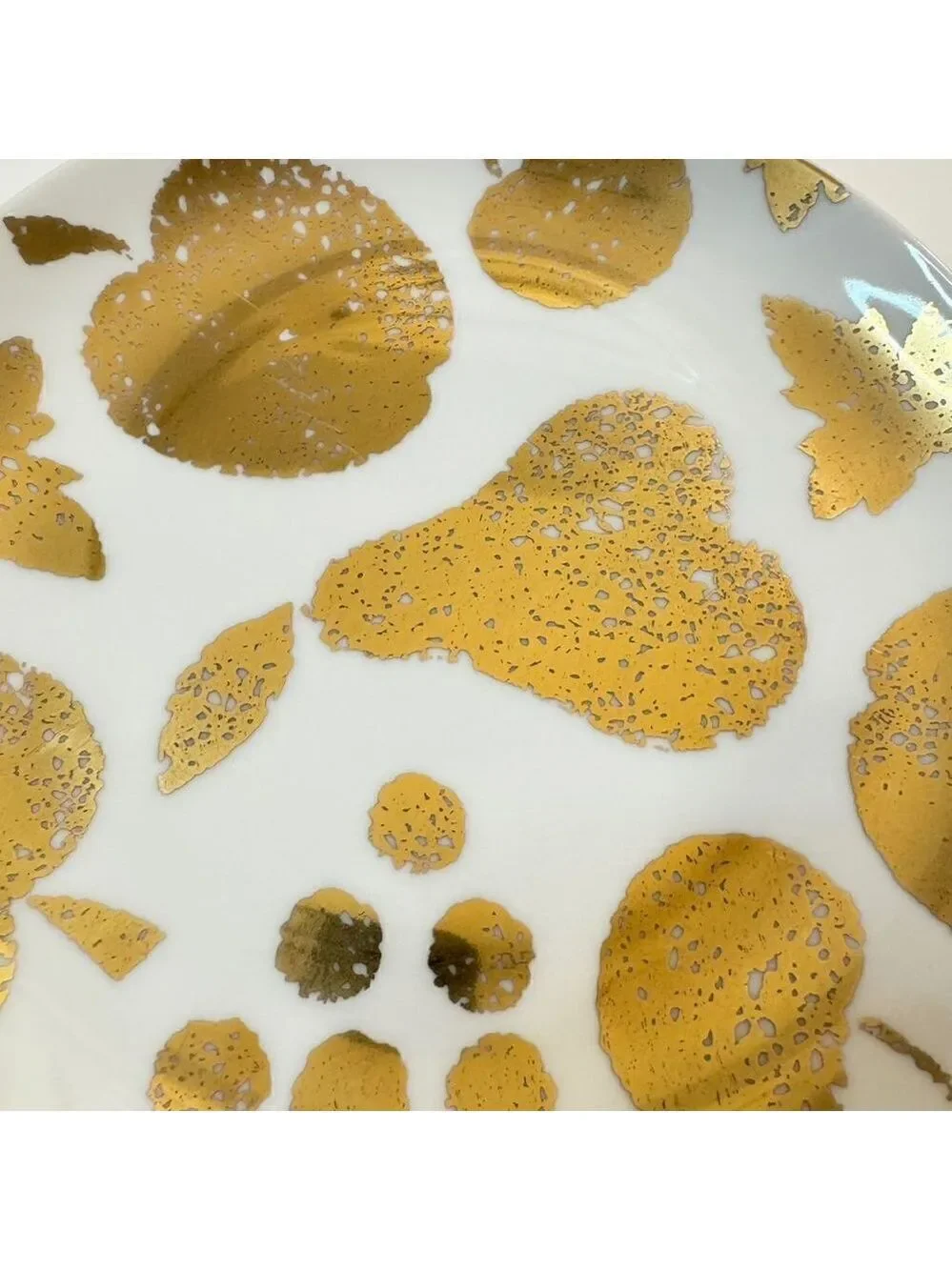 Crate & Barrel Gold Fruit & Leaves Porcelain Salad Plate 8